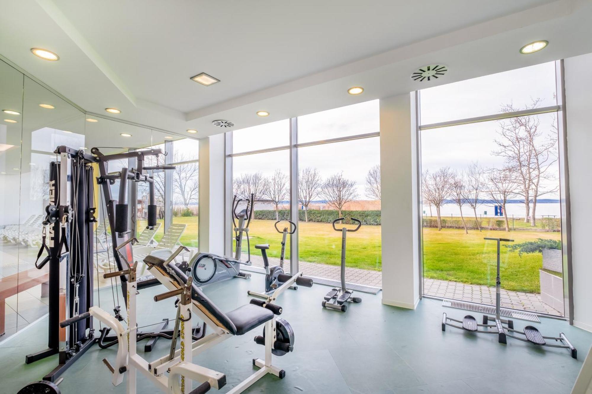 Myflat Club 218 Garden Wellness Apartments Siófok Esterno foto