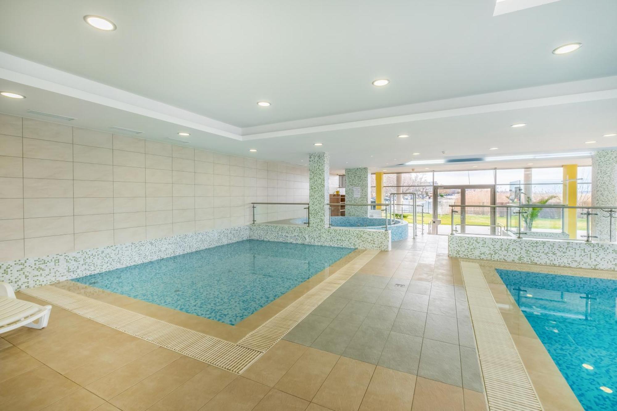 Myflat Club 218 Garden Wellness Apartments Siófok Esterno foto