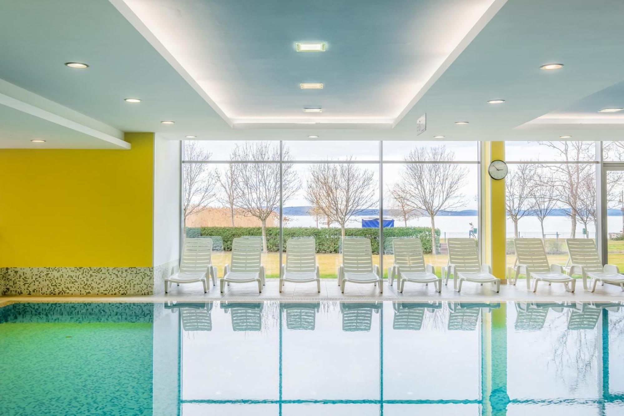 Myflat Club 218 Garden Wellness Apartments Siófok Esterno foto